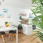 Frühstückspension Intercontinental Superbe Avec Piscine Menton