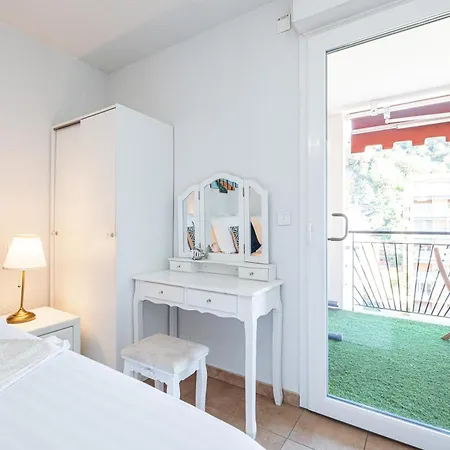 Intercontinental Superbe Avec Piscine 4* Мантон