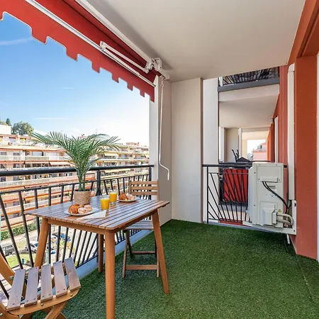 Bed & Breakfast Intercontinental Superbe Avec Piscine