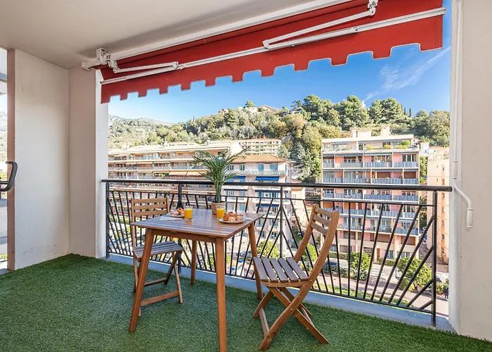 Intercontinental Superbe Avec Piscine Frühstückspension