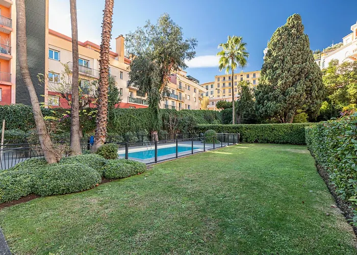 Intercontinental Superbe Avec Piscine 4* Menton