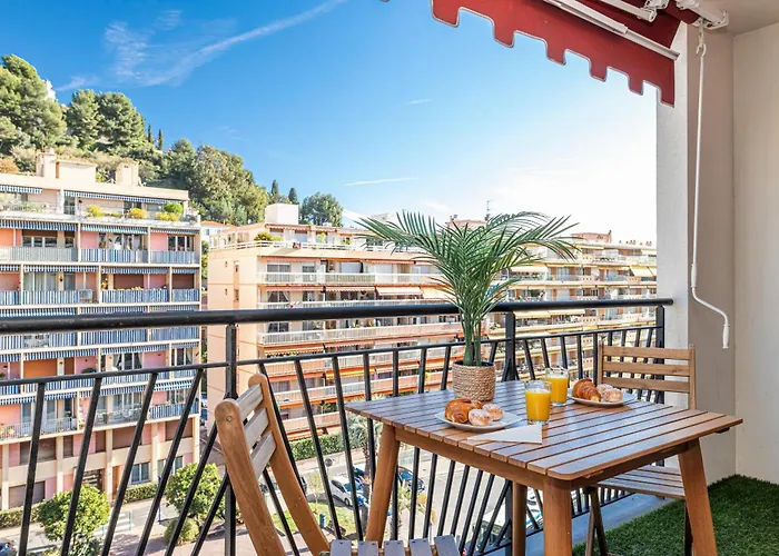 Intercontinental Superbe Avec Piscine 4* Ментона