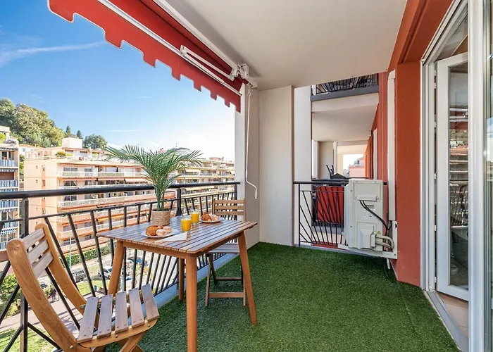 Bed & Breakfast Intercontinental Superbe Avec Piscine