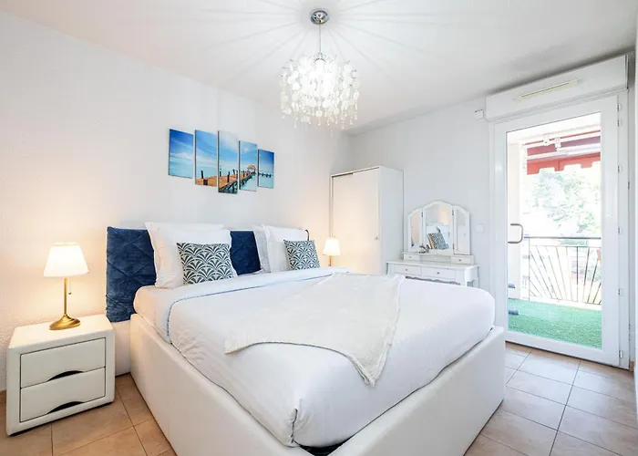 Intercontinental Superbe Avec Piscine Отель типа 