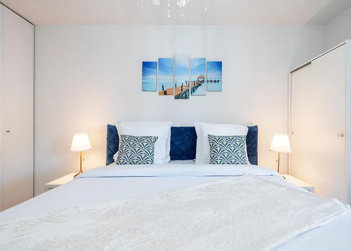 Intercontinental Superbe Avec Piscine Bed & Breakfast Menton